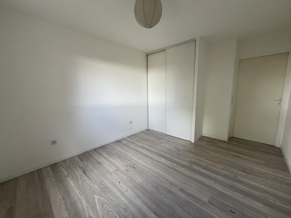 Appartement à louer 650 € CC Parentis-en-Born 2 p 47 m² DPE C
