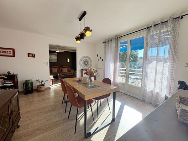 Hyères - Appartement T5 - Entièrement rénové - Vue dégagée - Calme - Lumineux