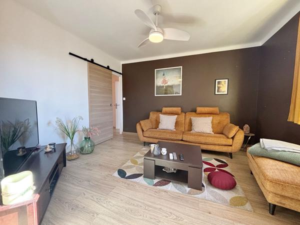 Hyères - Appartement T5 - Entièrement rénové - Vue dégagée - Calme - Lumineux