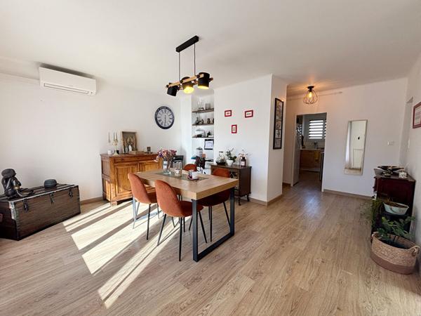 Hyères - Appartement T5 - Entièrement rénové - Vue dégagée - Calme - Lumineux