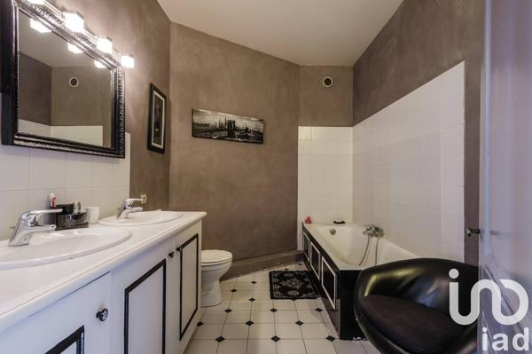 Maison à vendre 6 pièces 157 m² Lentilly