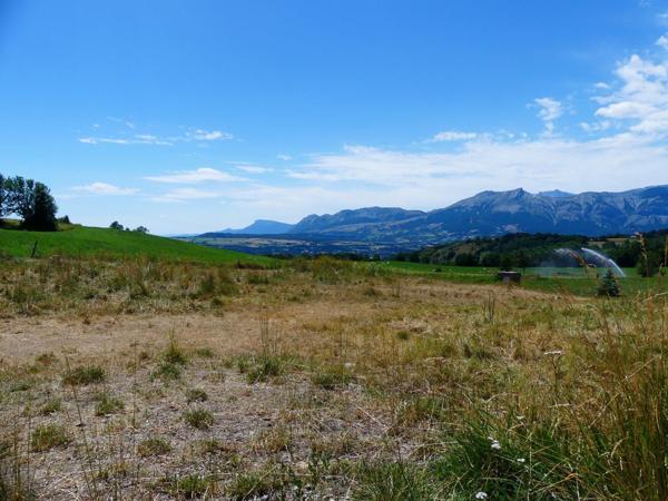 Terrain viabilisé avec une vue exceptionnelle!