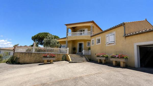 Exclusivité LA CAVAYERE ! Grande villa 4 chambres sur un terrain de 3010m²