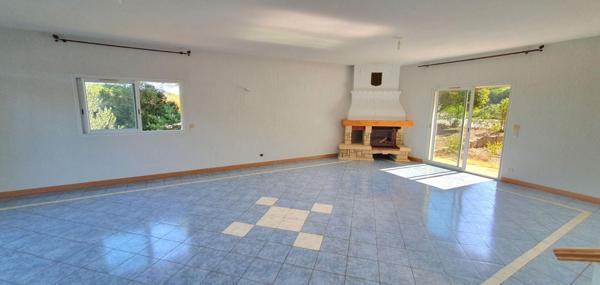 Exclusivité LA CAVAYERE ! Grande villa 4 chambres sur un terrain de 3010m²
