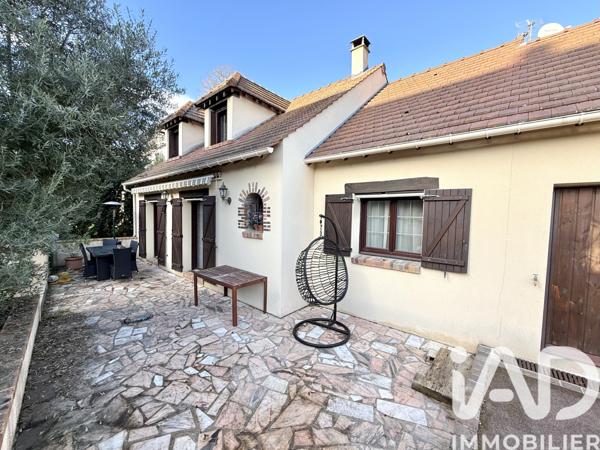 Maison à vendre 7 pièces 182 m² Le Coudray-Montceaux