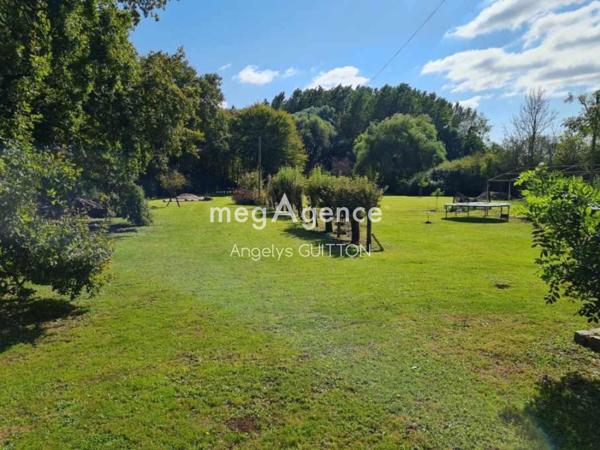 Terrain à CONGE-SUR-ORNE, 72290 - 3520m²