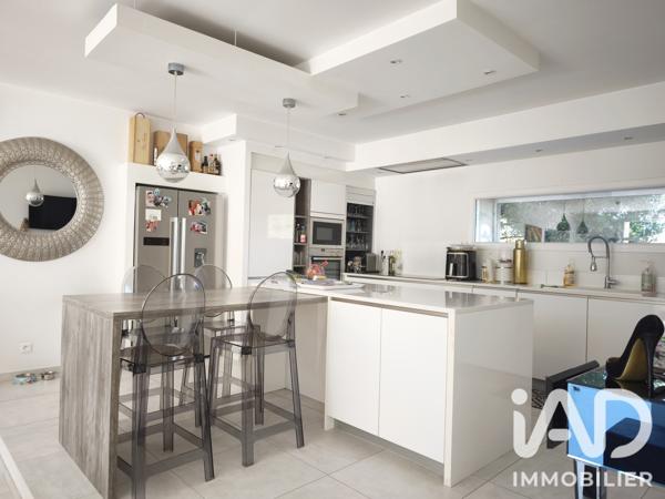 Maison à vendre 16 pièces 473 m² Jonquières