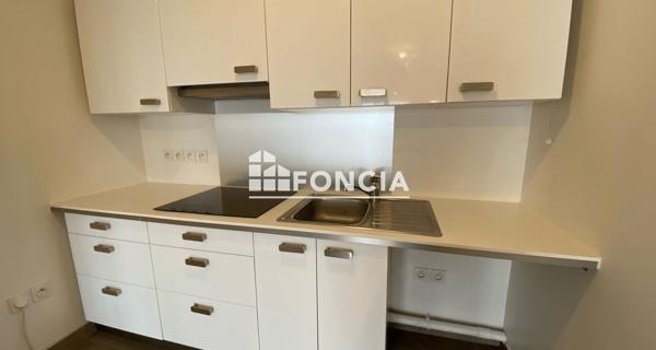 Location Appartement 2 pièces 37.13 m² - Le Plessis-robinson 92350