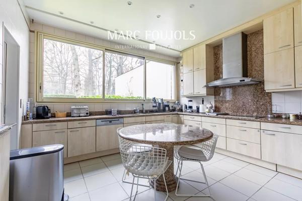 Maison d’architecte plain pied dans le domaine du Lys…