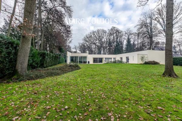 Maison d’architecte plain pied dans le domaine du Lys…