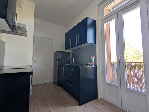 T2 avec balcon et Clim - 40m2 - Clermont-Province T2 avec balcon et Clim – 40m2