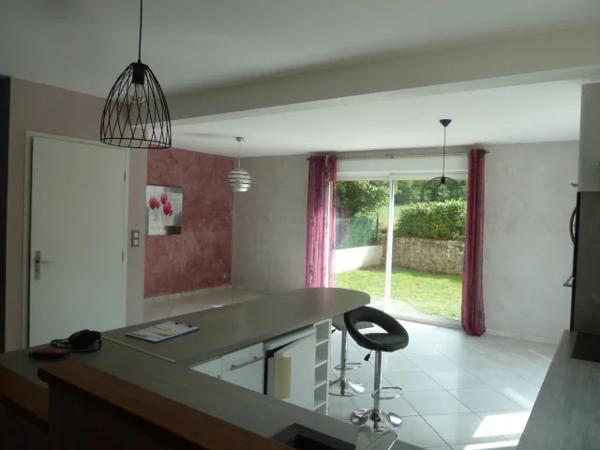 Maison à louer à Balsièges (48000)