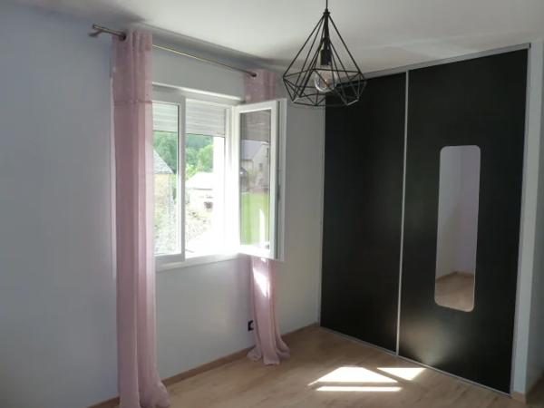Maison à louer à Balsièges (48000)