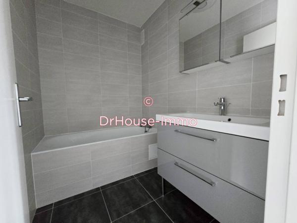 Appartement à louer 3 pièces de 73 m²