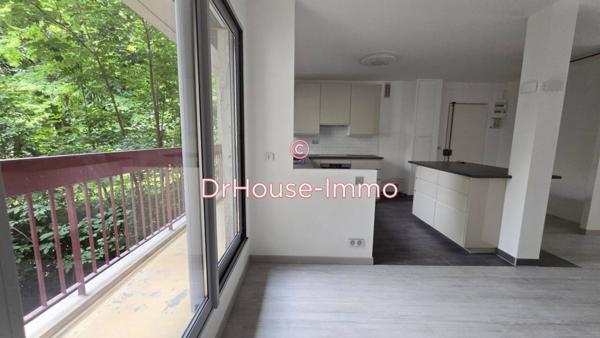 Appartement à louer 3 pièces de 73 m²
