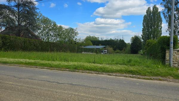 Terrain de 2290 m2 - 22 m de façade - proche Coulommiers