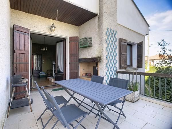 À vendre Élégante maison d'architecte 5 chambres et garage à Nérac 183.57m2