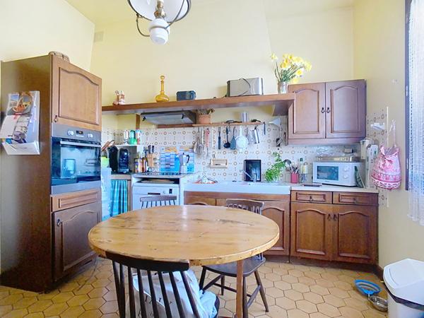 À vendre Élégante maison d'architecte 5 chambres et garage à Nérac 183.57m2