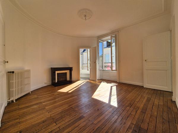 NANTES centre – bel appartement 5 pièces de 143 m²