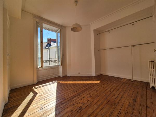 NANTES centre – bel appartement 5 pièces de 143 m²