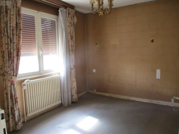 Maison à vendre à Fougères en Ille-et-Vilaine (35300), ref : 11737/740