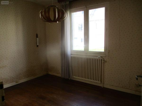 Maison à vendre à Fougères en Ille-et-Vilaine (35300), ref : 11737/740