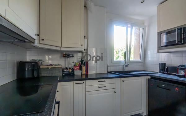 Appartement à vendre    3 pièces • 64,36 m2 Saint-Maur-des-Fossés