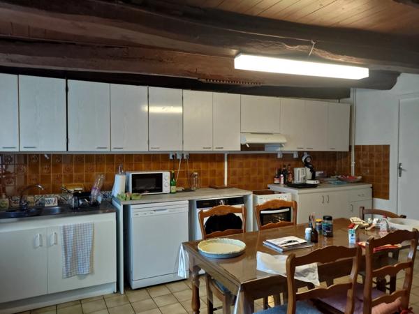 Maison à vendre 4 pièces SAINT PRIEST SOUS AIXE (87)