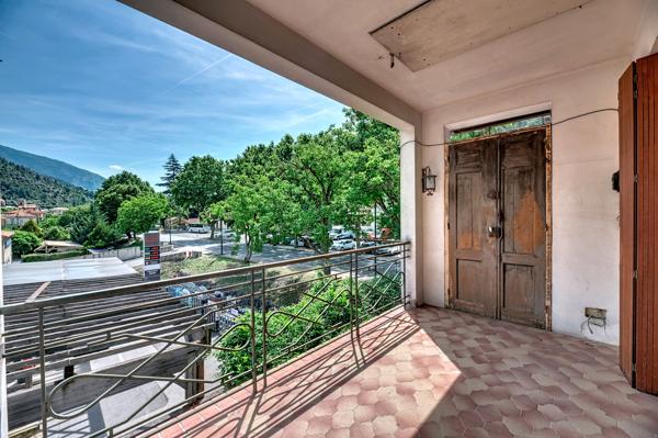 Puget-Théniers — Duplex 4 chambres avec loggia et garage