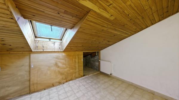 Puget-Théniers — Duplex 4 chambres avec loggia et garage