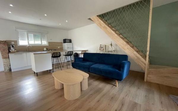 Maison à louer    3 pièces • 78 m2 Le Passage