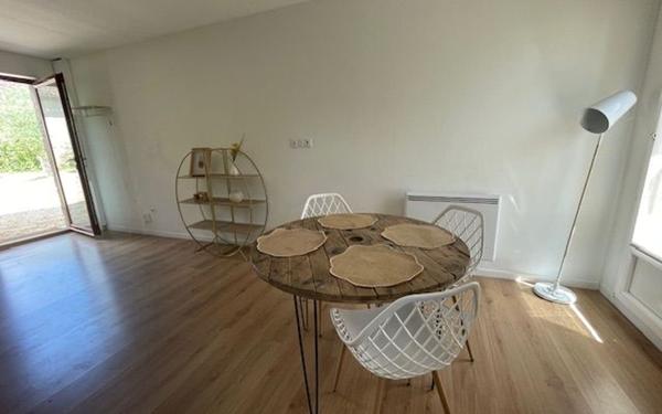 Maison à louer    3 pièces • 78 m2 Le Passage