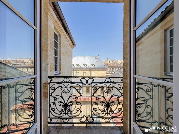 Bordeaux Hôtel de Ville – Appartement avec vue sur les jardins
