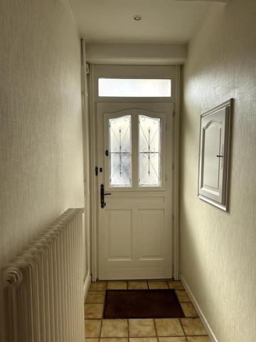 REIMS - MAISON AVEC UNE COUR SANS VIS A VIS