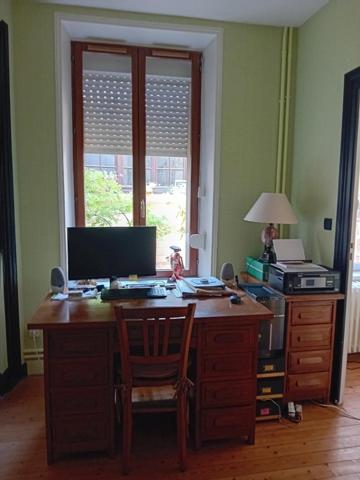 REIMS - MAISON AVEC UNE COUR SANS VIS A VIS