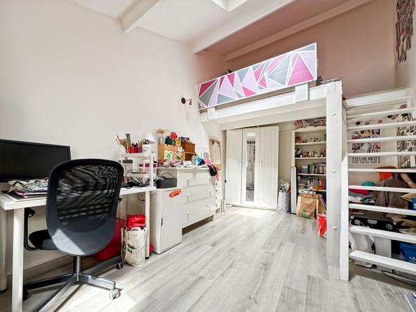 Maison Neuville Sur Oise 6 pièce(s) 134 m2