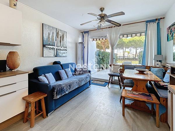 Port Camargue Spacieux Studio double cabine en rez-de-jardin idéalement situé avec vue sur le port