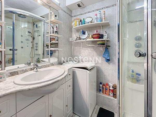 Port Camargue Spacieux Studio double cabine en rez-de-jardin idéalement situé avec vue sur le port