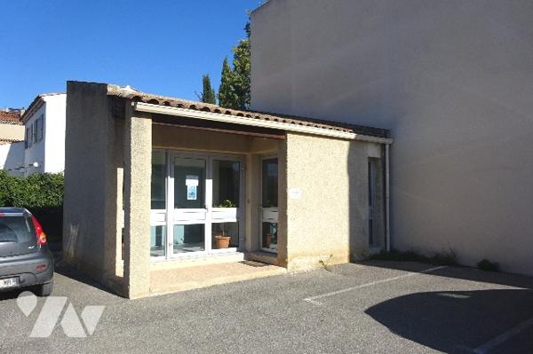 Bâtiments avec parking