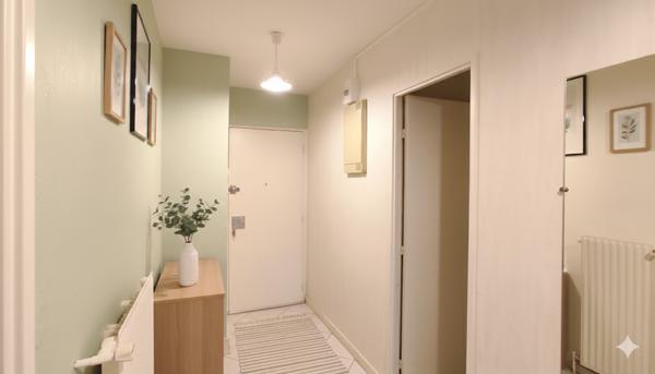 BEL APPARTEMENT AVEC BALCON PROCHE CENTRE VILLE