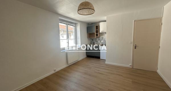 Location Studio meublé 19.53 m² - Vienne 38200