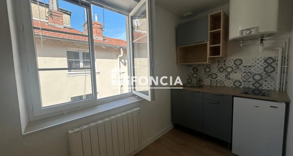 Location Studio meublé 19.53 m² - Vienne 38200