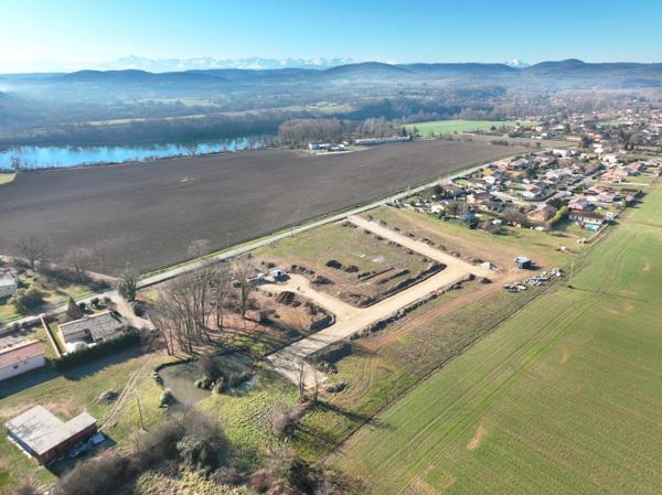 TERRAIN PLAT VIABILISE VUE PYRENEES