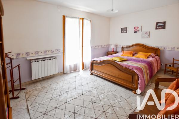 Maison à vendre 7 pièces 180 m² Crécy-la-Chapelle