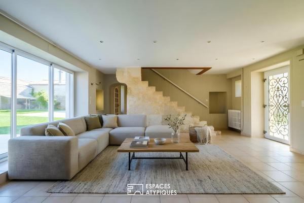 Charme de l’ancien revisité : maison familiale avec piscine et dépendances