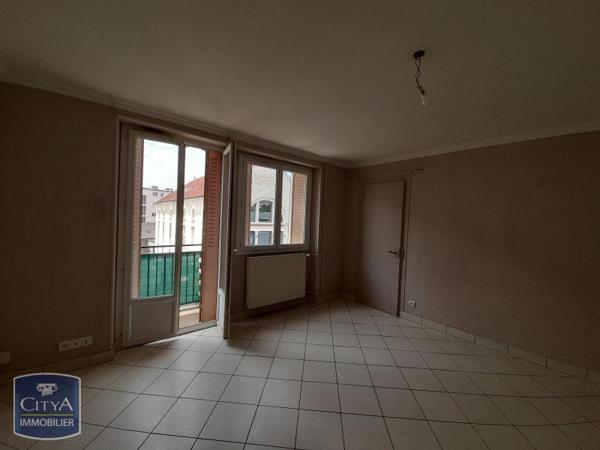 Appartement à louer 3 pièces 81.76m²