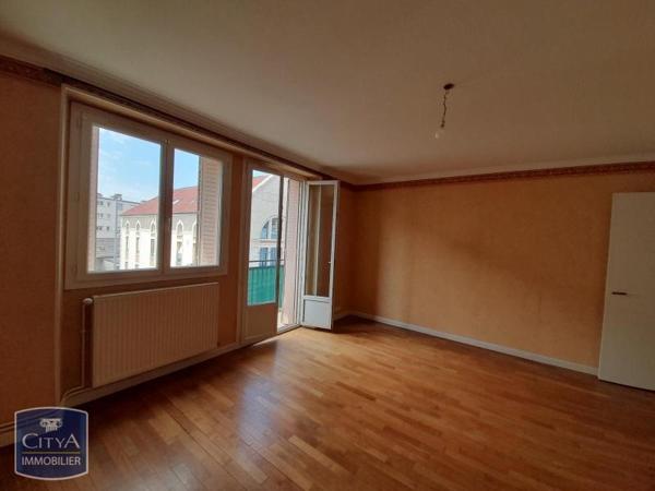 Appartement à louer 3 pièces 81.76m²