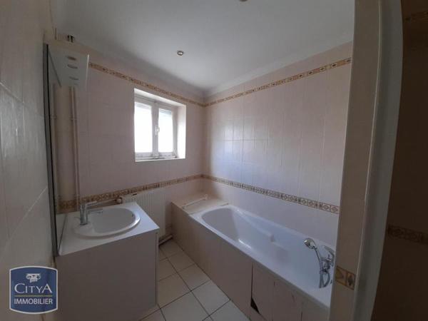 Appartement à louer 3 pièces 81.76m²