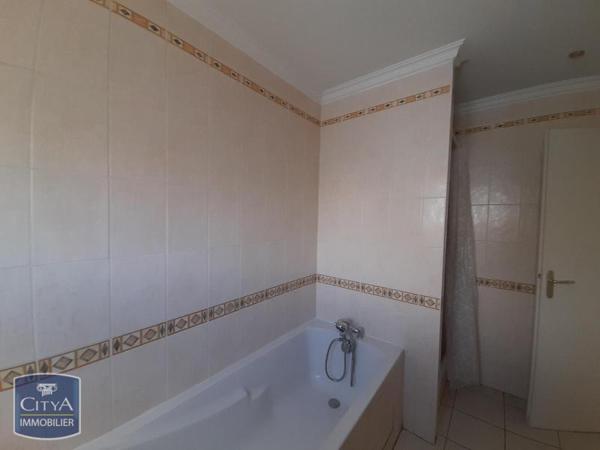 Appartement à louer 3 pièces 81.76m²