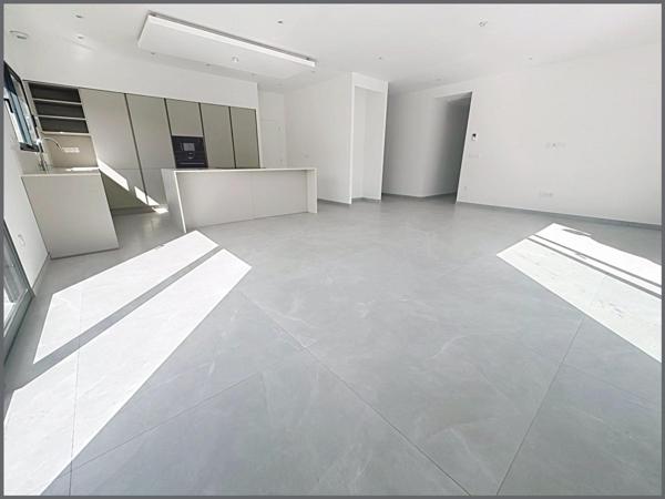 Belle villa contemporaine – Construction 2024 – RT 2020 – DPE A/A